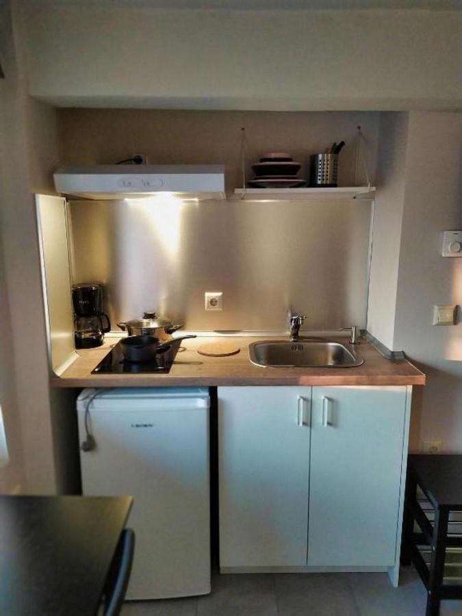 Guesthouse Kastelia กาลัมปากา ภายนอก รูปภาพ